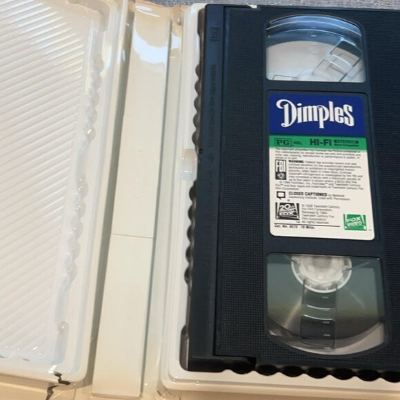 Shirley Temples Dimples Exclusive Color Version LIKE NEW! - Picture 8 of 8